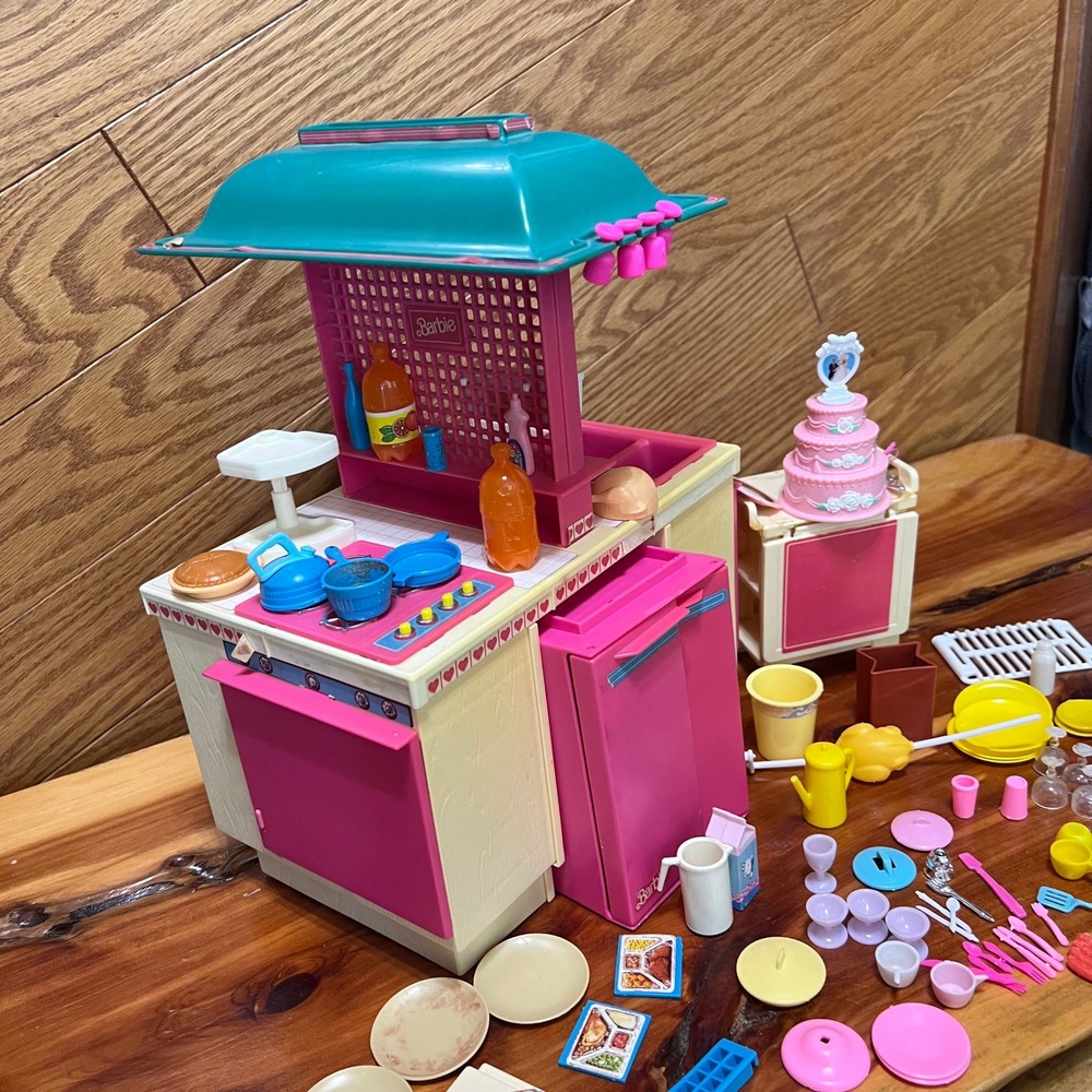 Vtg Mattel 1984 Barbie Dream Kitchen Playset Accessory Lot Food Pots Pans Dishes - Picture 2 of 16